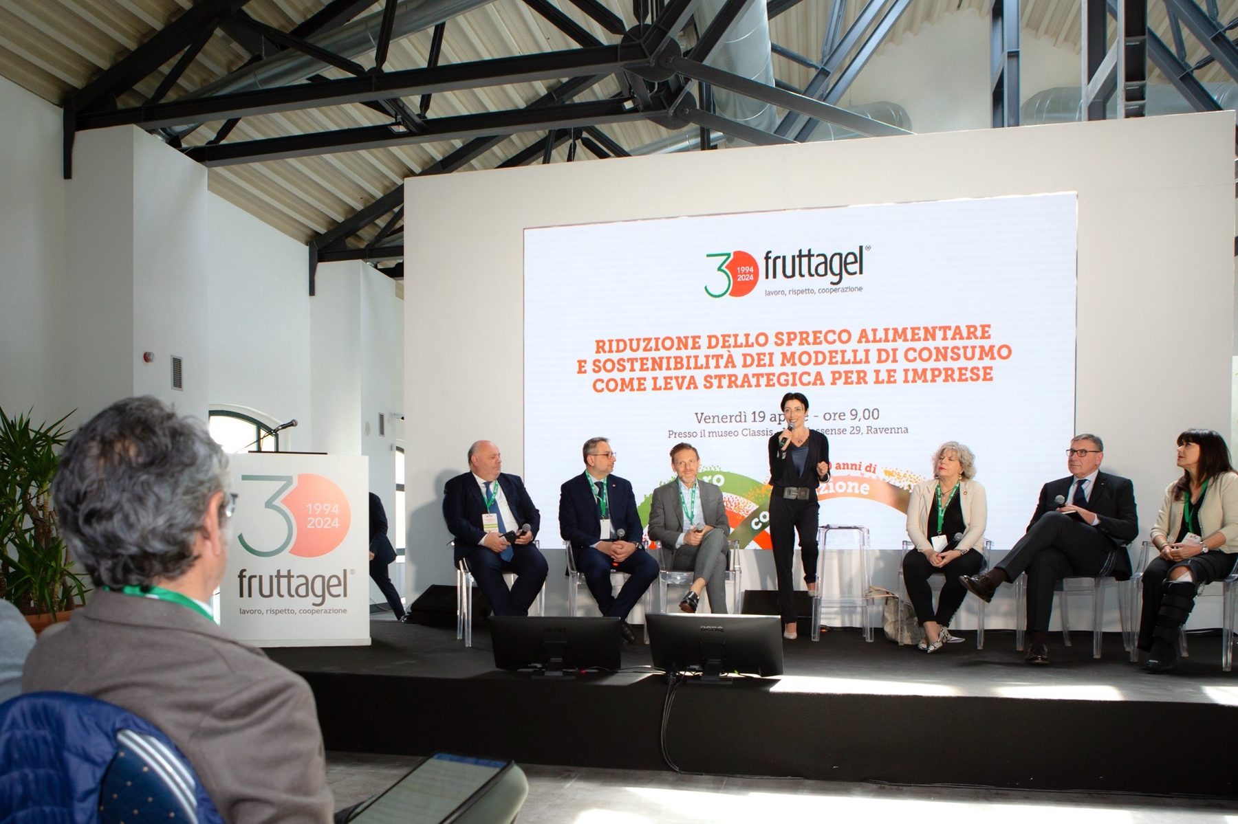 Panel di conferenza aziendale