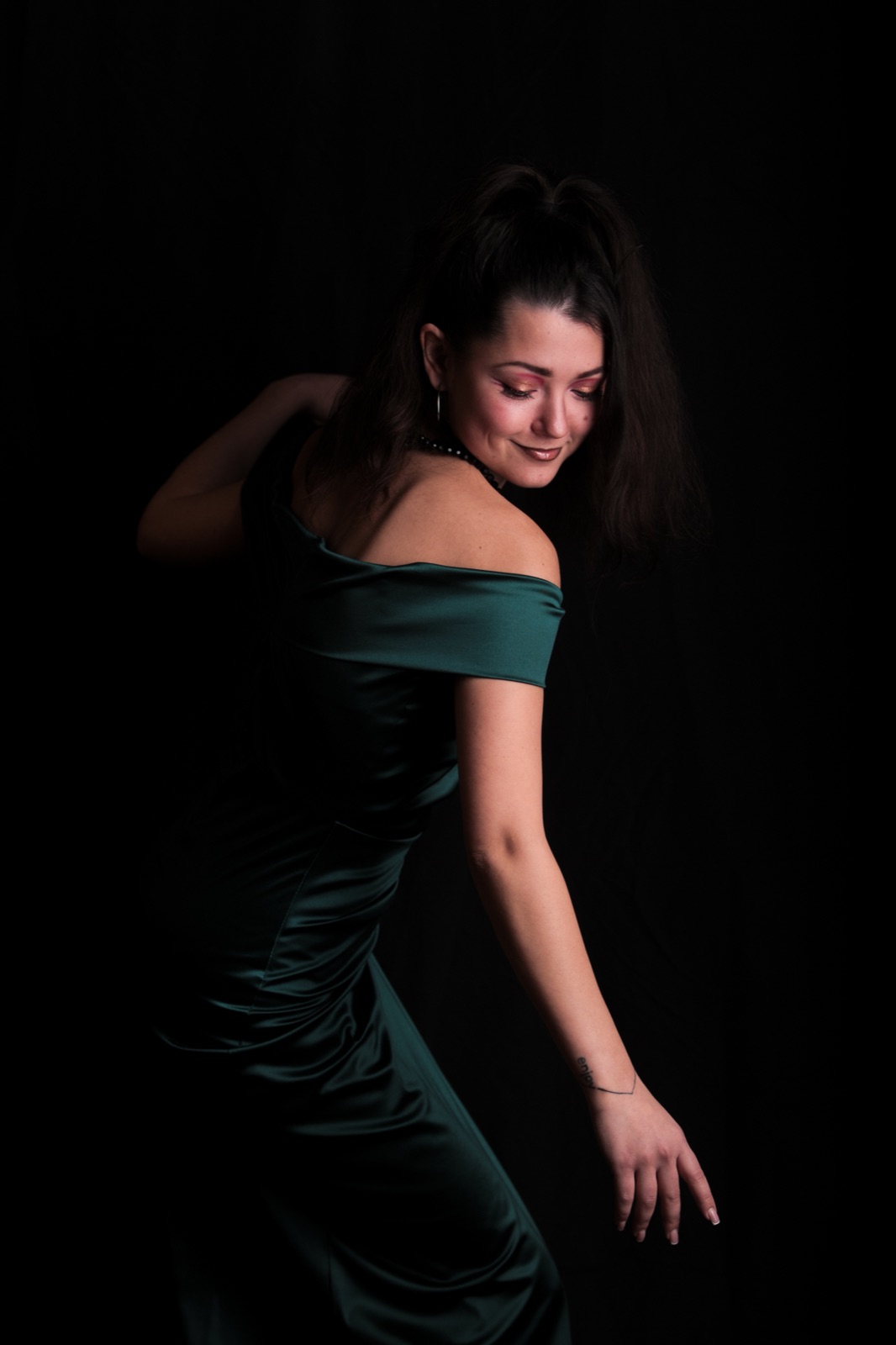 Aleksandra in studio, ritratto