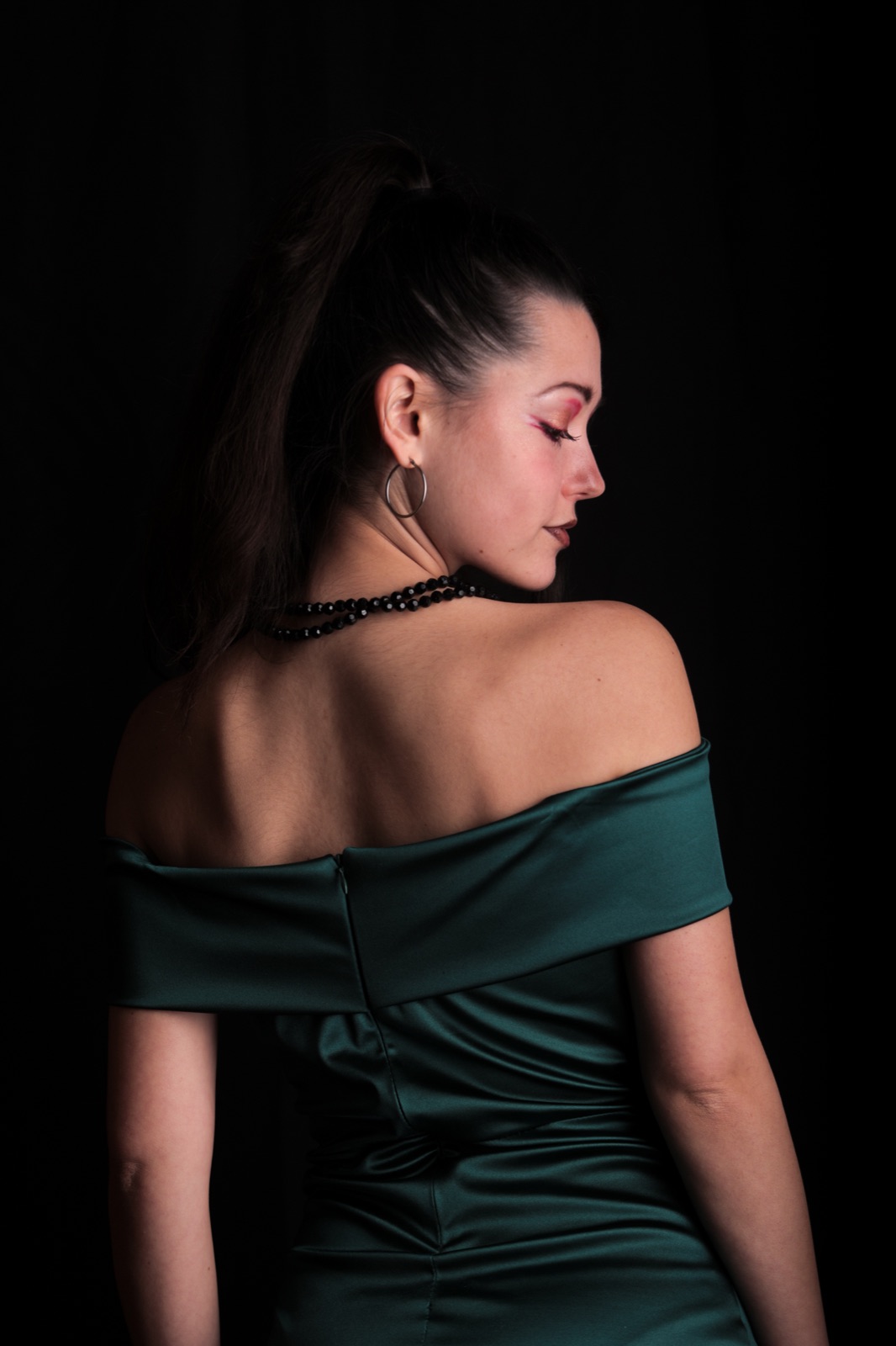 Aleksandra in studio, ritratto